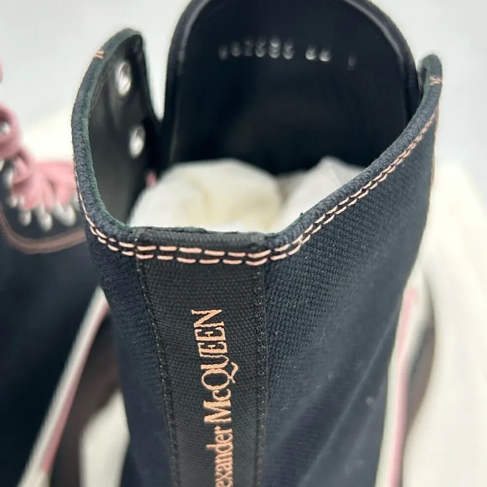 Men’s Alexander, McQueen tread slick boots size 44 made in Italy